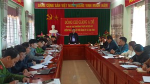 Đồng chí Giàng A Dế - Phó Bí thư Thường trực Huyện ủy thăm và làm việc tại xã Tỏa Tình