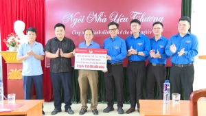 Agribank trao tặng 3 căn nhà cho hộ nghèo huyện Tuần Giáo