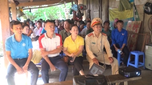 Bảo hiểm xã hội tuyên truyền phát triển người tham gia BHXH tự nguyện tại xã Mường Thín