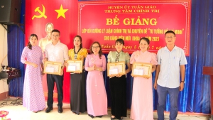46 đảng viên mới hoàn thành lớp bồi dưỡng lý luận chính trị