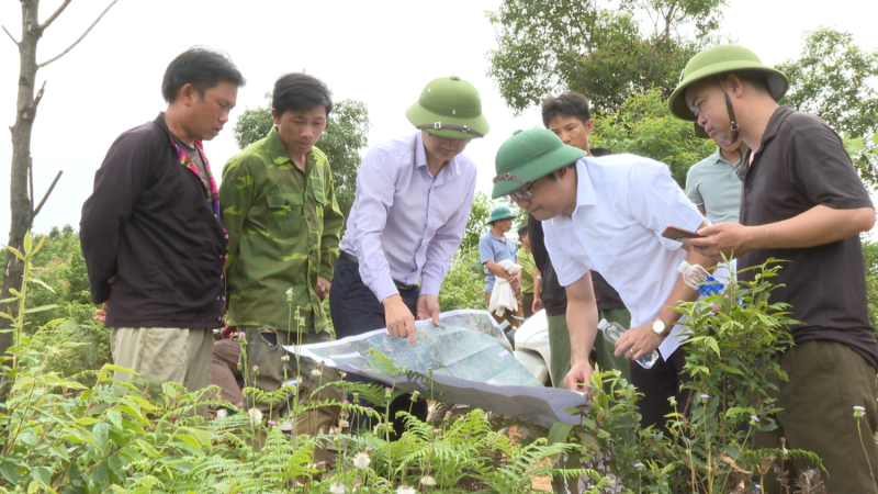 Khảo sát các vị trí dự kiến xây Hồ chứa nước lớn trên địa bàn  huyện Tuần Giáo