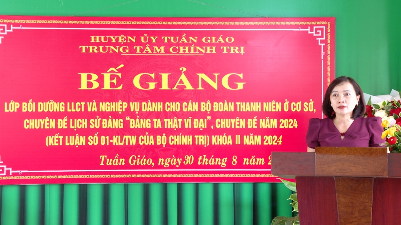 Bế mạc lớp lớp bồi dưỡng LLCT và nghiệp vụ dành cho cán bộ Đoàn Thanh niên ở cơ sở khóa II năm 2024.