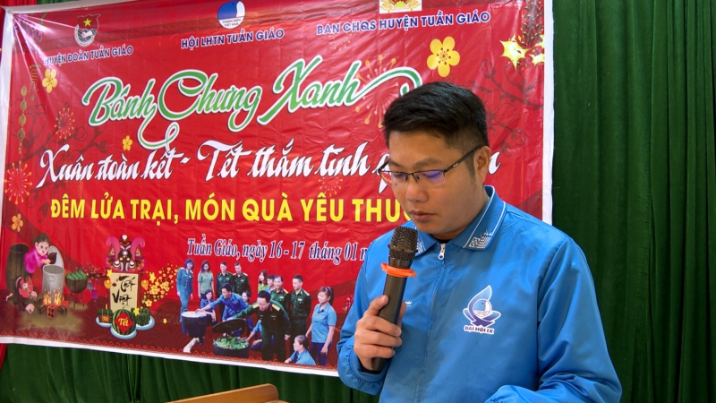 Huyện Đoàn tổ chức ngày hội bánh chưng xanh xuân đoàn kết thắm tình quân nhân