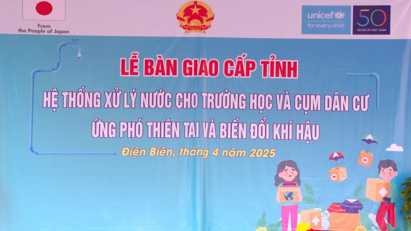 Lễ bàn giao cấp tỉnh hệ thống xử lý nước cho trường học và cụm dân cư ứng phó thiên tai và biến đổi khí hậu