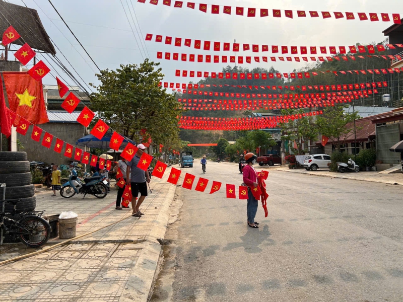 Sôi nổi các hoạt động kỷ niệm 50 năm ngày giải phóng miền Nam, thống nhất đất nước