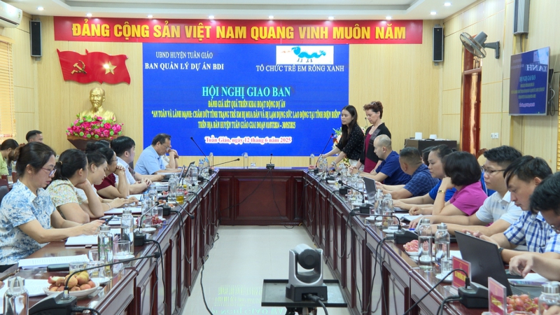 Ban quản lý dự án BDI huyện Tuần Giáo tổ chức hội nghị giao ban đánh giá kết quả triển khai dự án “An toàn và lành mạnh: Chấm dứt tình trạng trẻ em bị mua bán và bị lạm dụng sức lao động tại tỉnh Điện Biên”