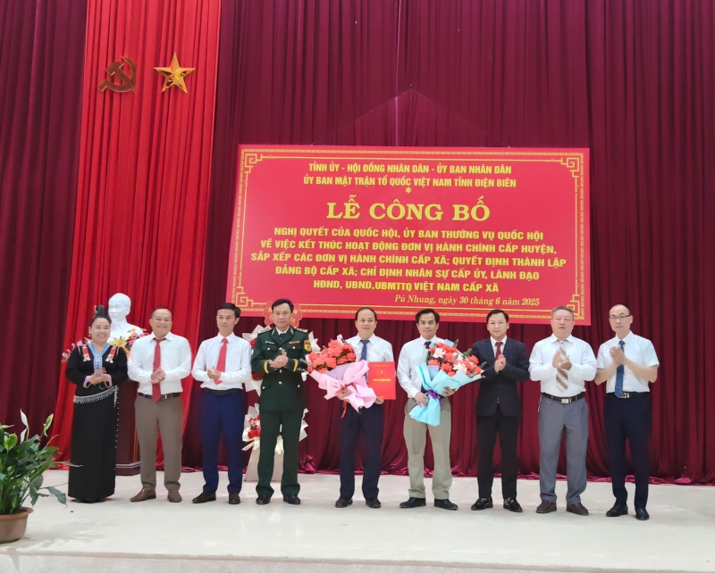 Lễ công bố thành lập và đi vào hoạt động của Chính quyền địa phương 2 cấp