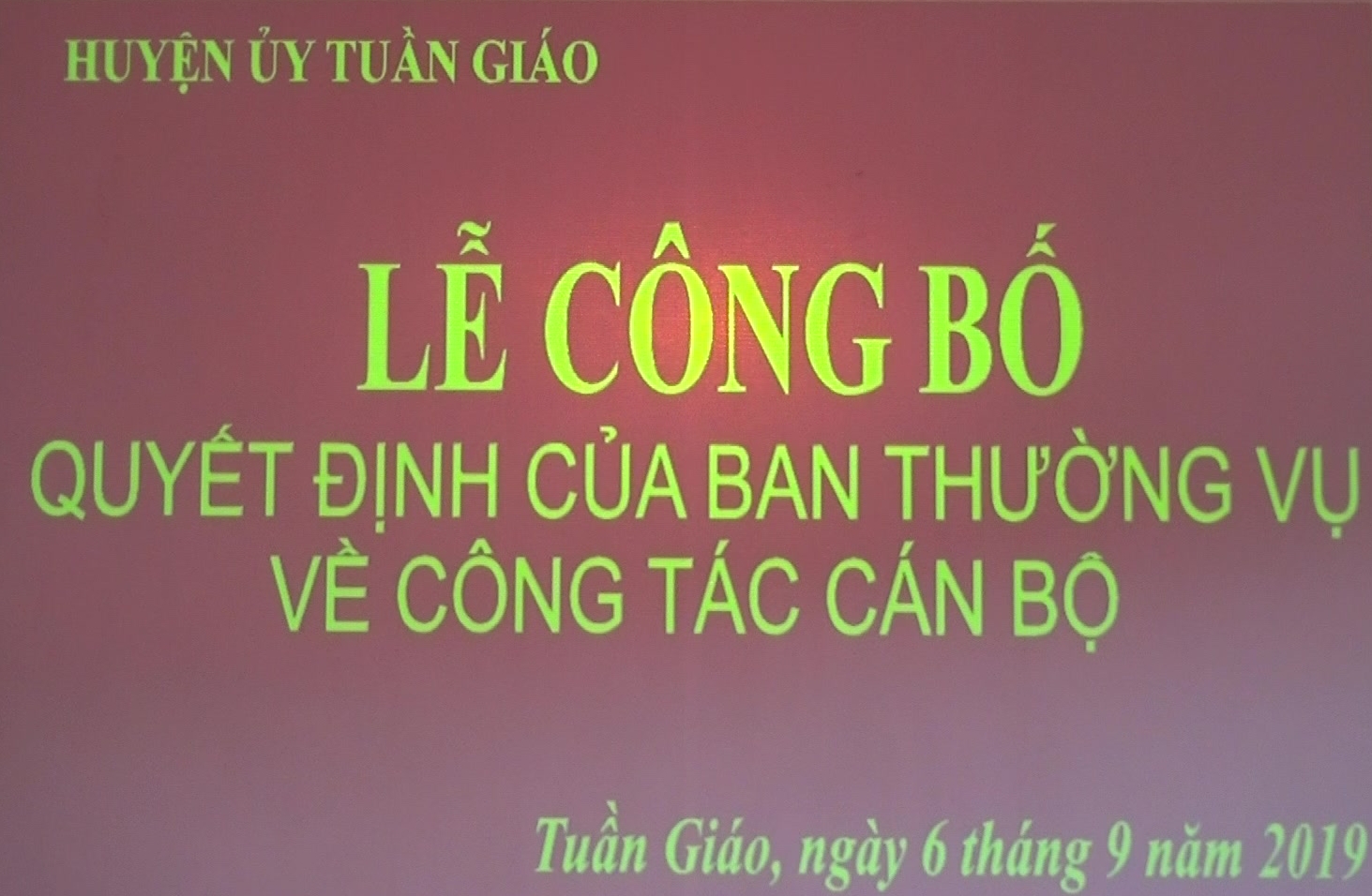 Huyện ủy Tuần Giáo tổ chức Lễ công bố Quyết định của Ban Thường vụ Huyện