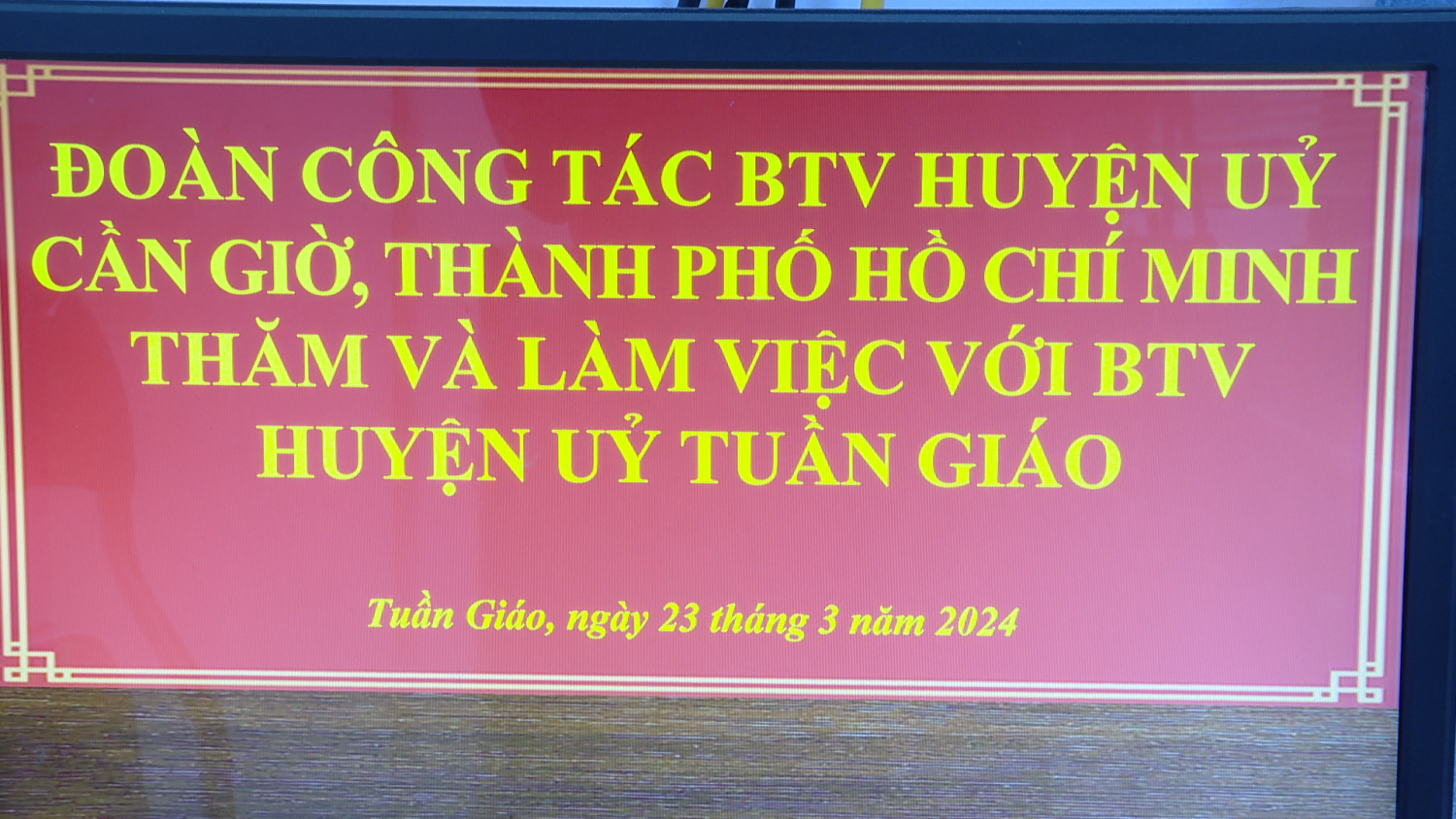 BTV Huyện ủy huyện Cần Giờ (TP Hồ Chí Minh) trao tặng nhà Đại đoàn kết cho hộ nghèo tại xã Pú Xi huyện Tuần Giáo