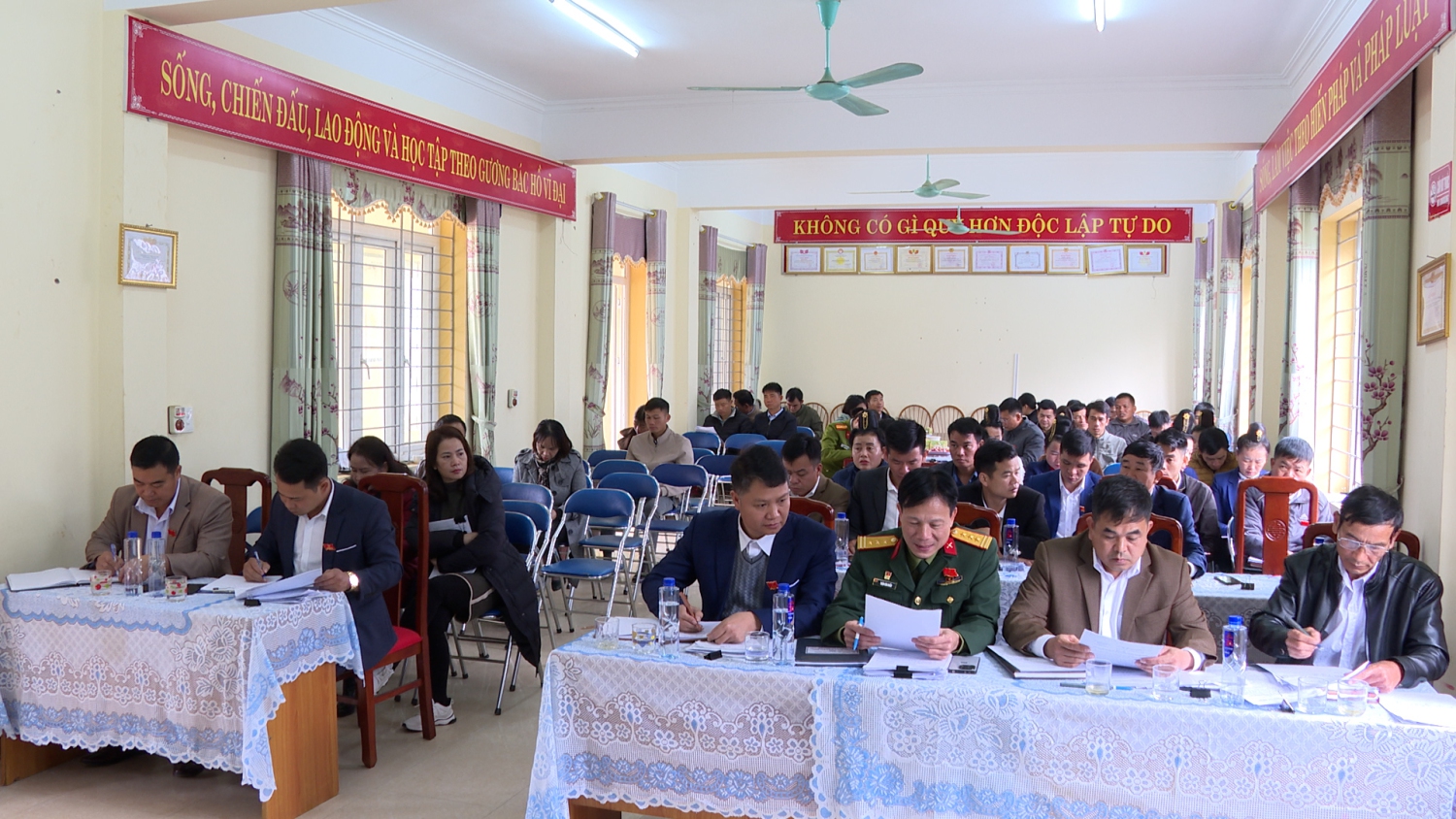 Kỳ họp thứ chín HĐND xã Quài Tở khóa XXI nhiệm kỳ 2021 – 2026