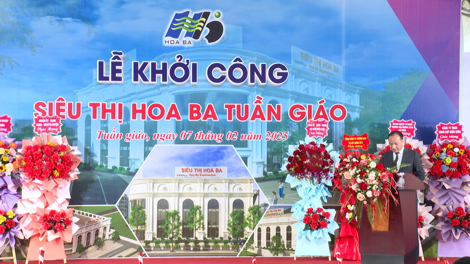 ĐỒNG CHÍ HÀ CẦM HỒNG, CHỦ TỊCH UBND HUYỆN PHÁT BIỂU TẠI LỄ KHỞI CÔNG XÂY DỰNG SIÊU THỊ HOA BA TUẦN GIÁO