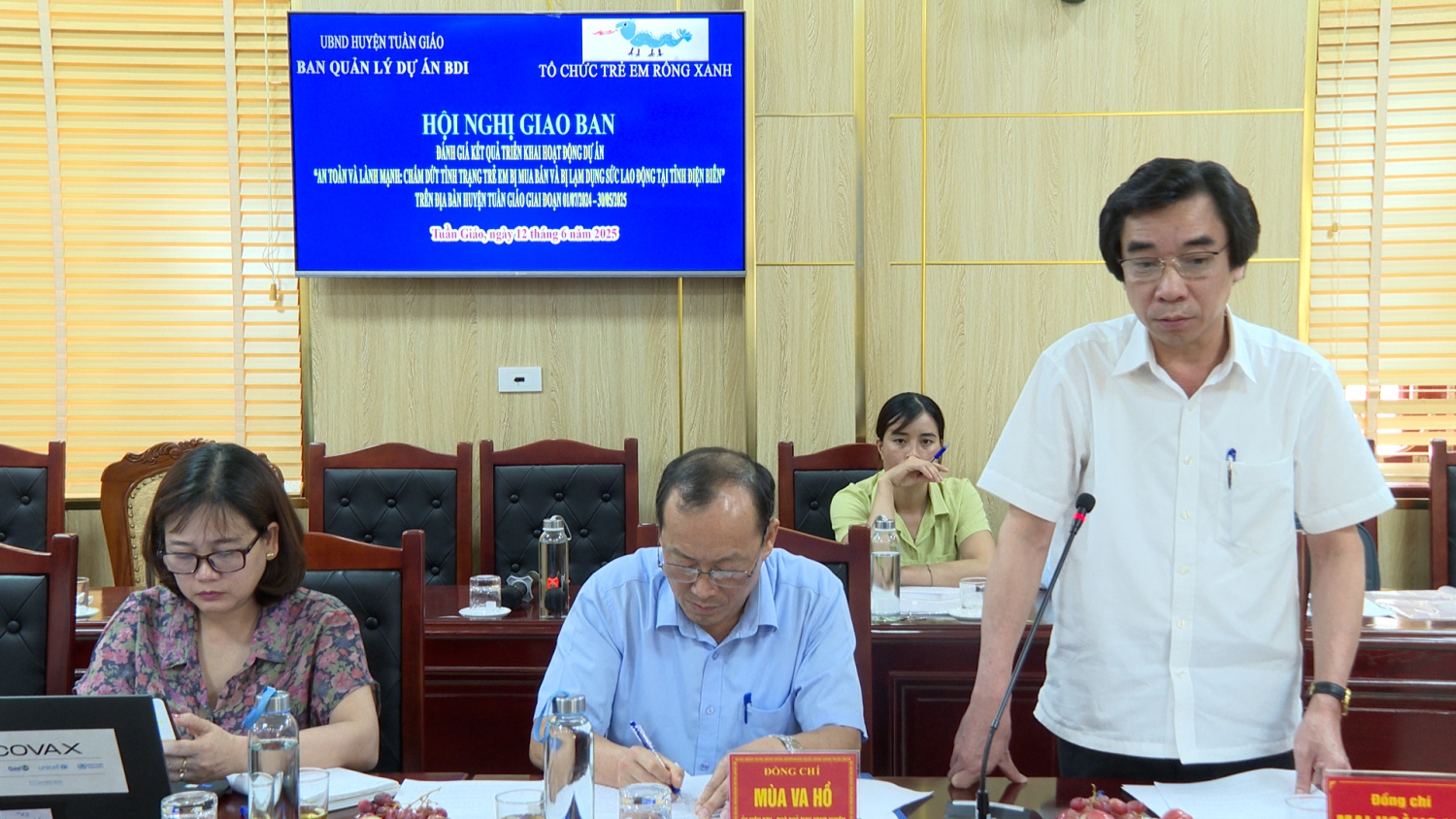 Ảnh ÔNg Mai Hoàng Hà Phó GD Sở y tế phát biểu tại HN