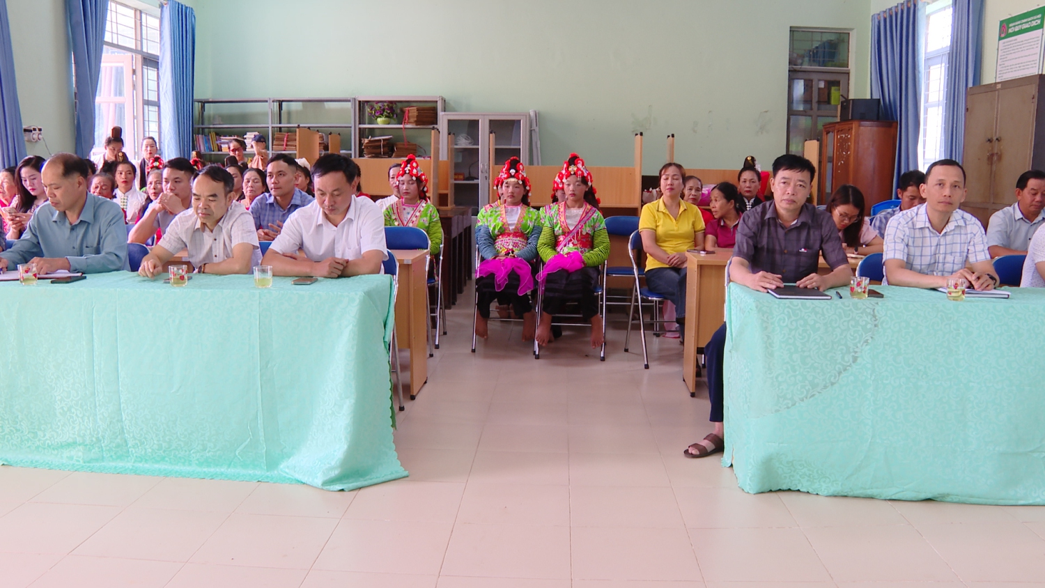 Đại biểu tham dự buổi bế mạc