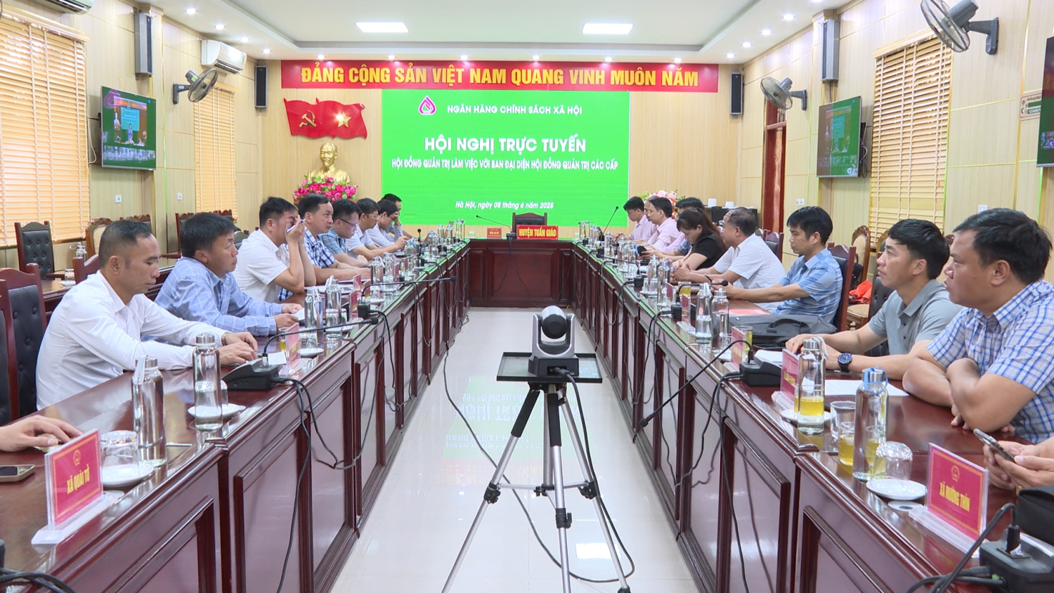 Toàn cảnh hội nghị điểm cầu Tuần Giáo
